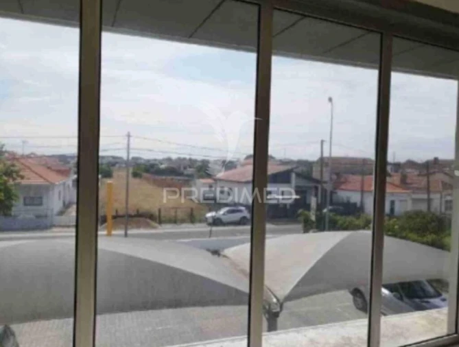 Armazém para Venda em Gafanha da Encarnação Foto 3