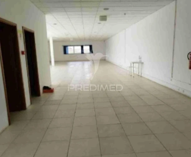 Armazém para Venda em Gafanha da Encarnação Foto 5