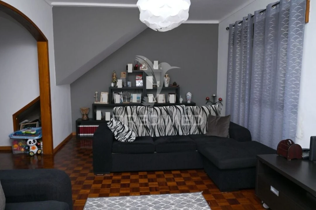 Moradia T4 para Venda em Samora Correia Foto 9