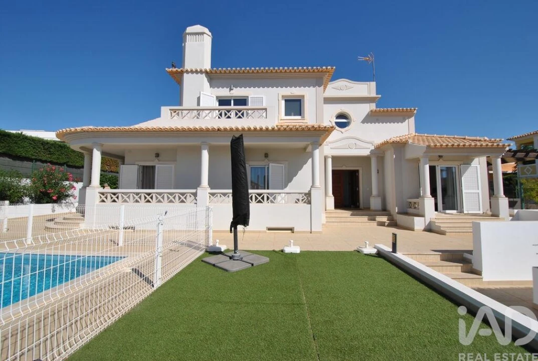 Moradia T3 para Venda em Albufeira e Olhos de Água Foto 2