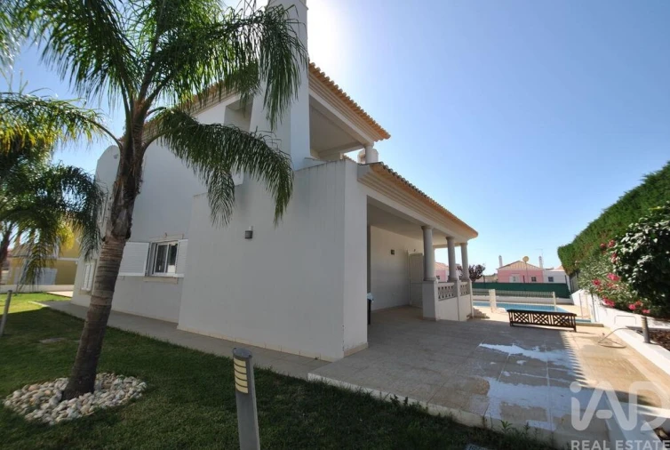 Moradia T3 para Venda em Albufeira e Olhos de Água Foto 15