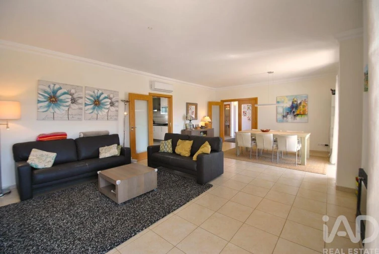 Moradia T3 para Venda em Albufeira e Olhos de Água Foto 21