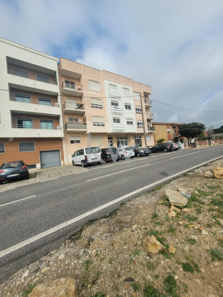 Apartamento T2 para Venda em Agualva e Mira-Sintra Foto 25