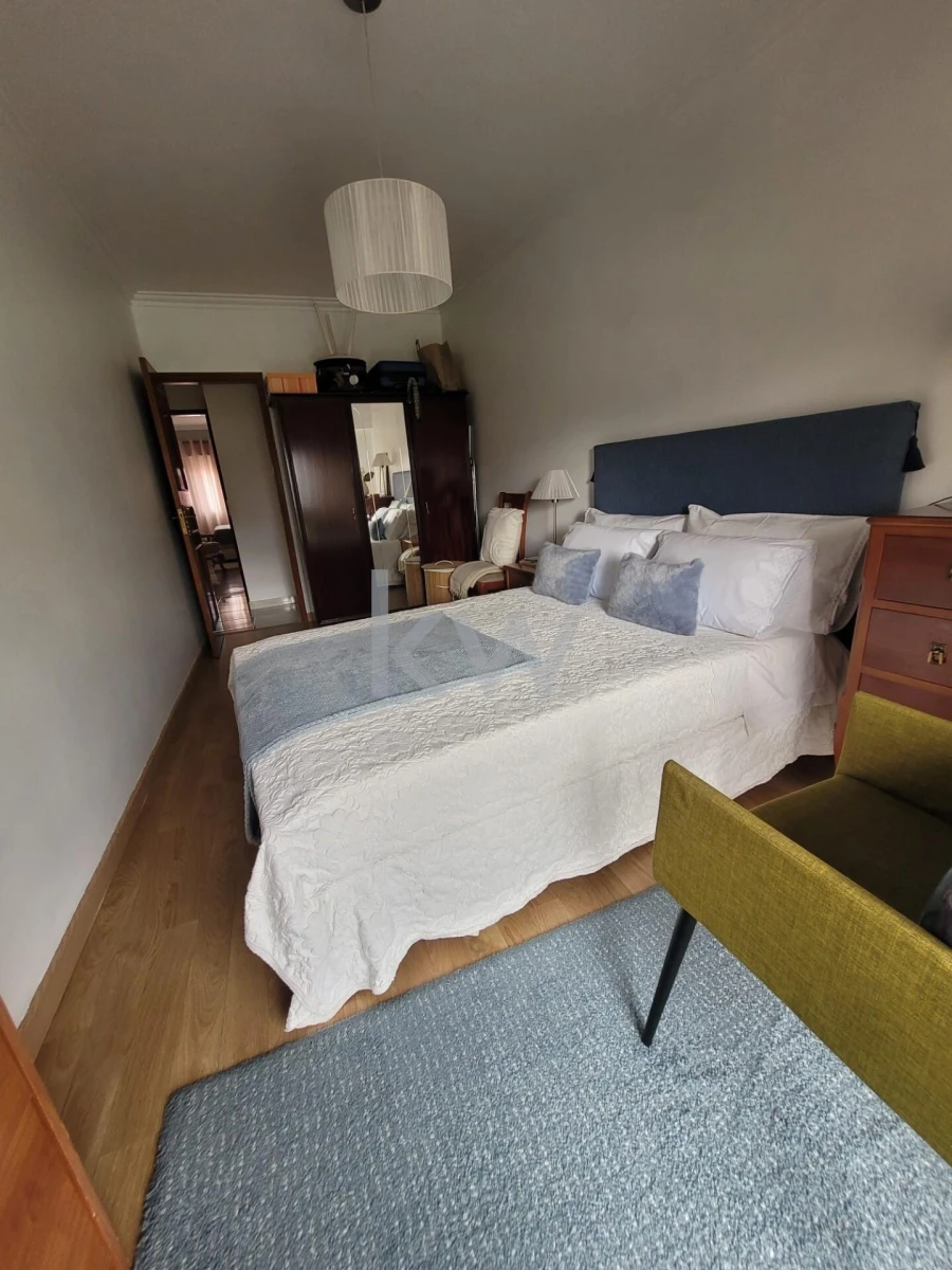 Apartamento T2 para Venda em Agualva e Mira-Sintra Foto 14
