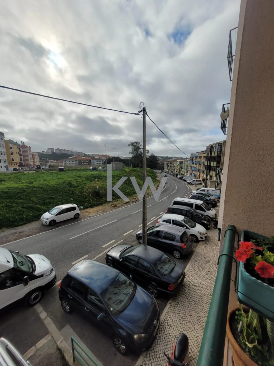 Apartamento T2 para Venda em Agualva e Mira-Sintra Foto 17