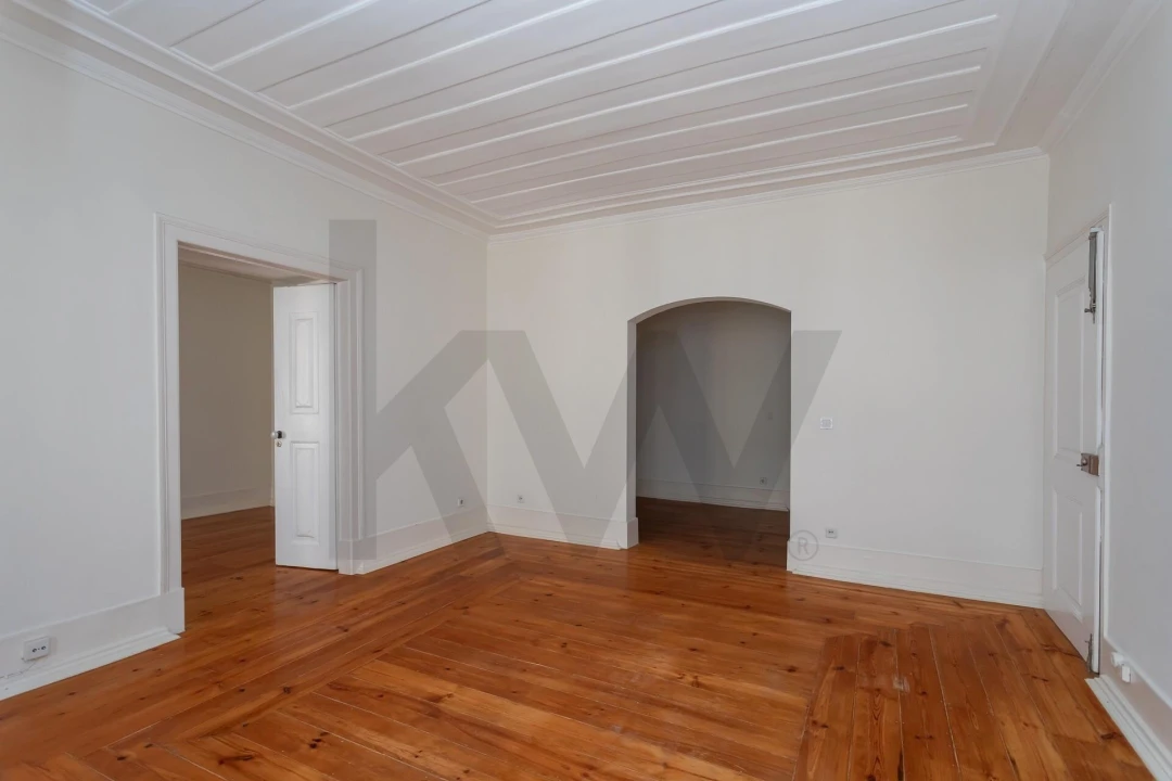 Apartamento T3 para Venda em Campo de Ourique Foto 3