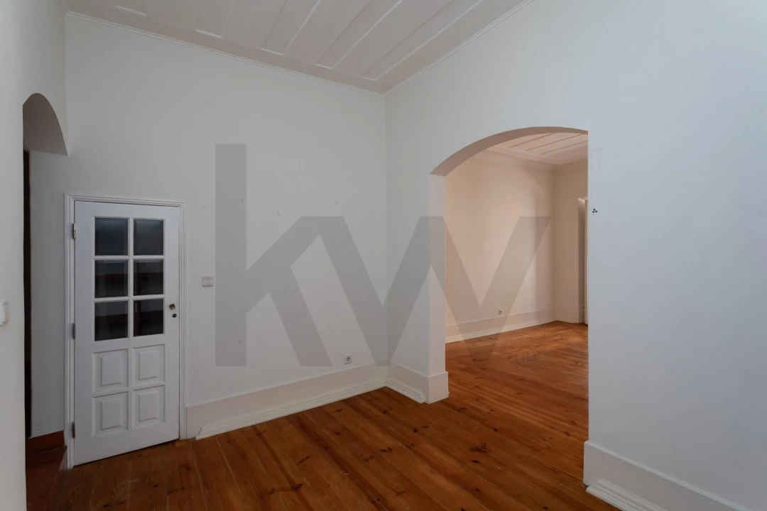 Apartamento T3 para Venda em Campo de Ourique Foto 8