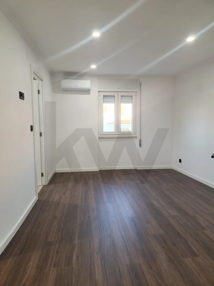 Moradia T2 para Venda em Azeitão (São Lourenço e São Simão) Foto 13