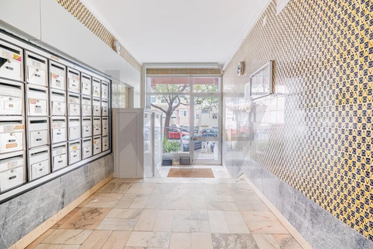 Apartamento T1 para Venda em Oeiras e São Julião da Barra, Paço de Arcos e Caxias Foto 11