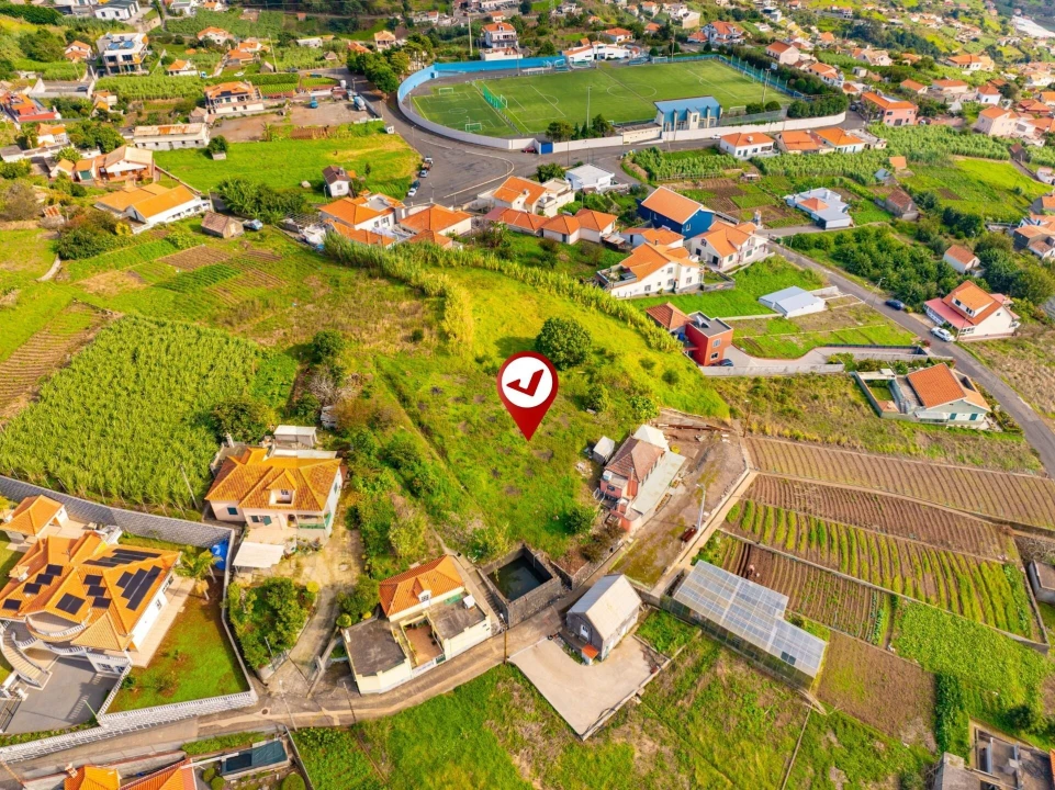 Terreno para Venda em Canhas Foto 12