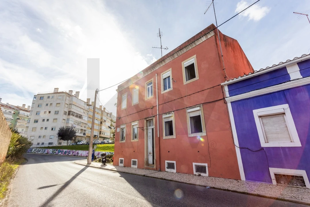 Prédio para Venda em Marvila Foto 1