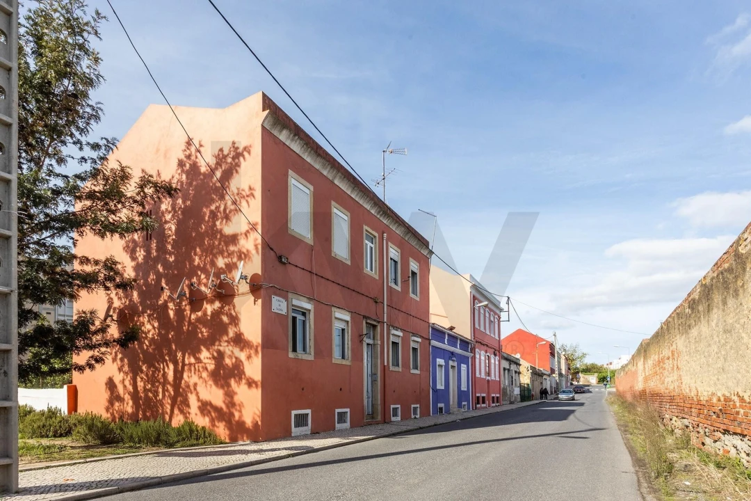Prédio para Venda em Marvila Foto 2