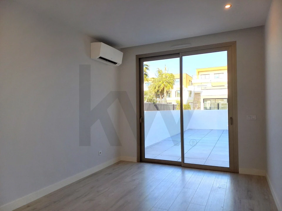 Apartamento T2 para Venda em Conceição e Cabanas de Tavira Foto 11