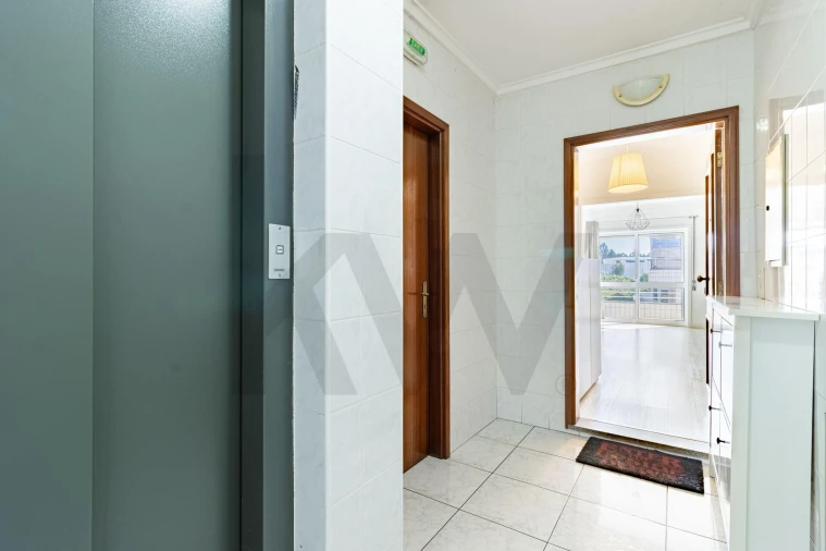 Apartamento T3 para Venda em Macieira de Sarnes Foto 1