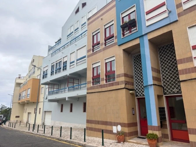 Apartamento T1 para Venda em São João das Lampas e Terrugem Foto 1