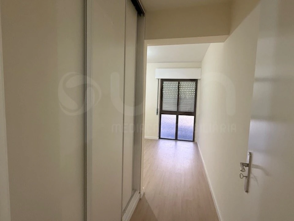 Apartamento T2 para Venda em Algueirão-Mem Martins Foto 5