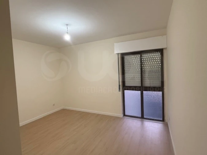 Apartamento T2 para Venda em Algueirão-Mem Martins Foto 6