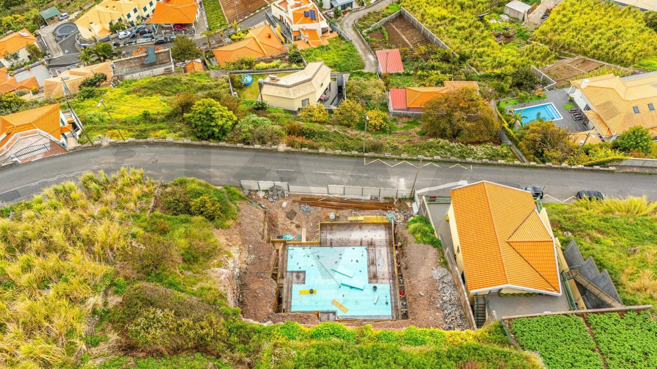 Terreno para Venda em Camara de Lobos Foto 36