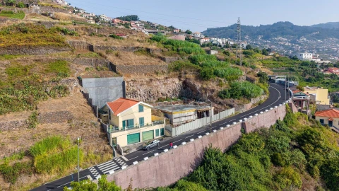 Terreno para Venda em Camara de Lobos