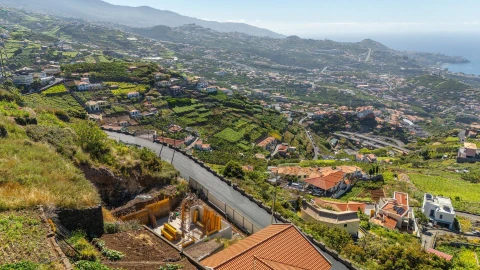 Terreno para Venda em Camara de Lobos