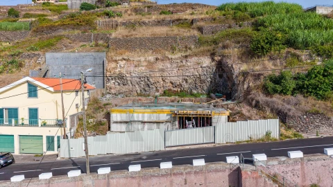 Terreno para Venda em Camara de Lobos