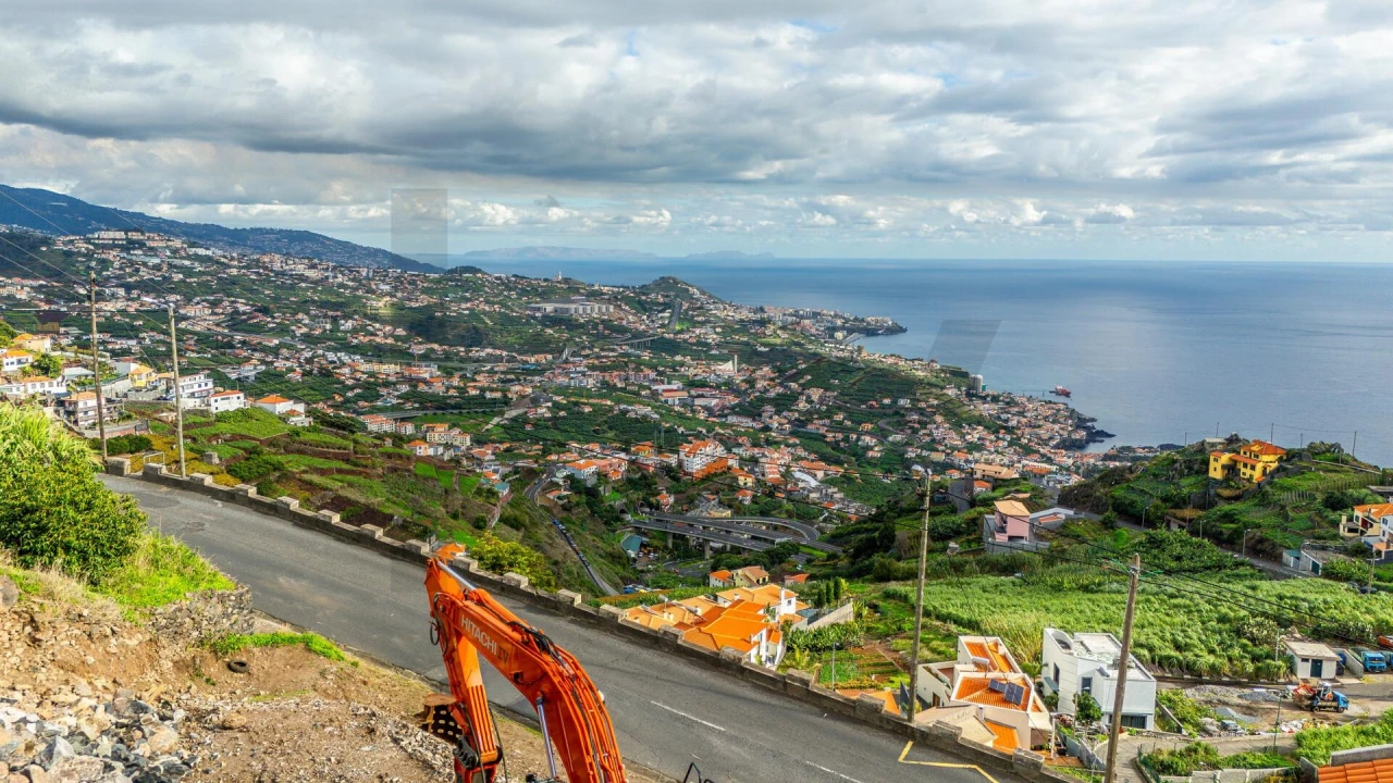 Terreno para Venda em Camara de Lobos Foto 15