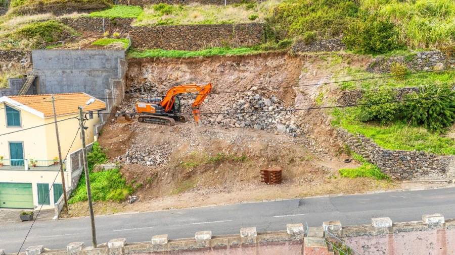 Terreno para Venda em Camara de Lobos Foto 22