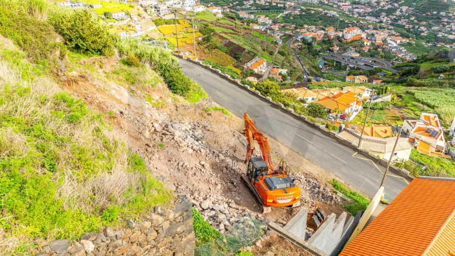 Terreno para Venda em Camara de Lobos Foto 14