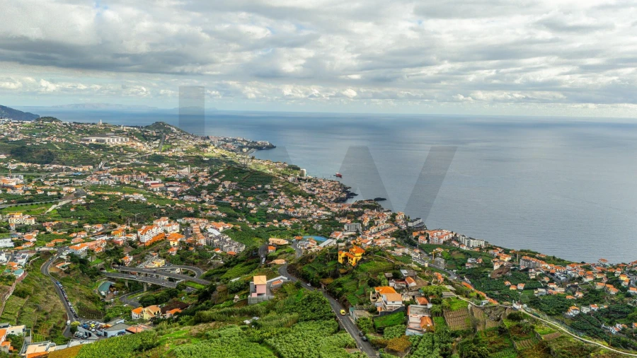 Terreno para Venda em Camara de Lobos Foto 18