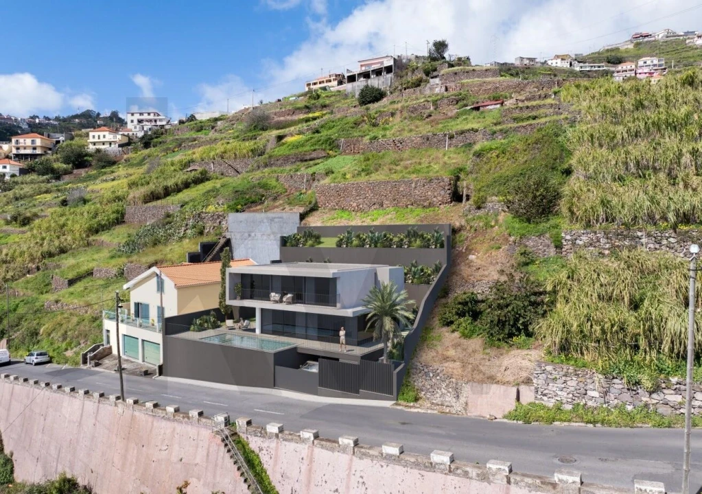 Terreno para Venda em Camara de Lobos Foto 13