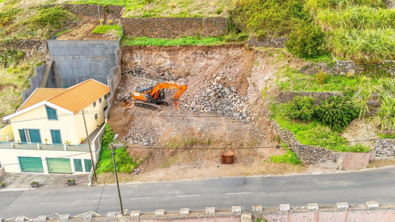 Terreno para Venda em Camara de Lobos Foto 20