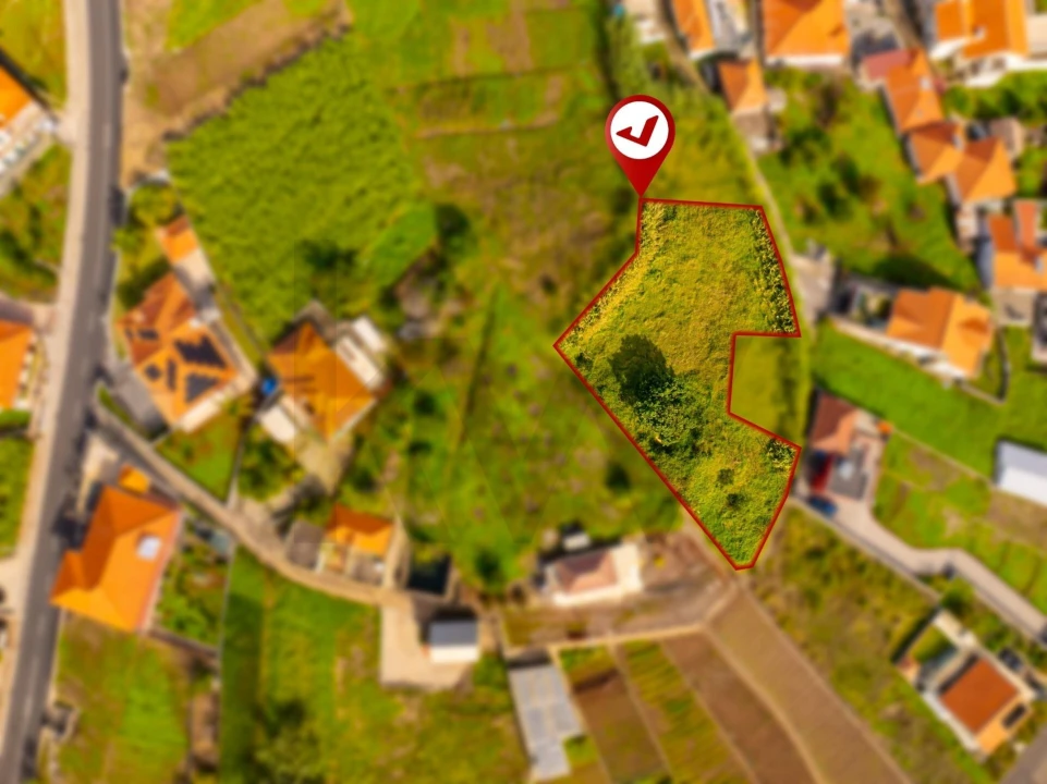 Terreno para Venda em Canhas Foto 3