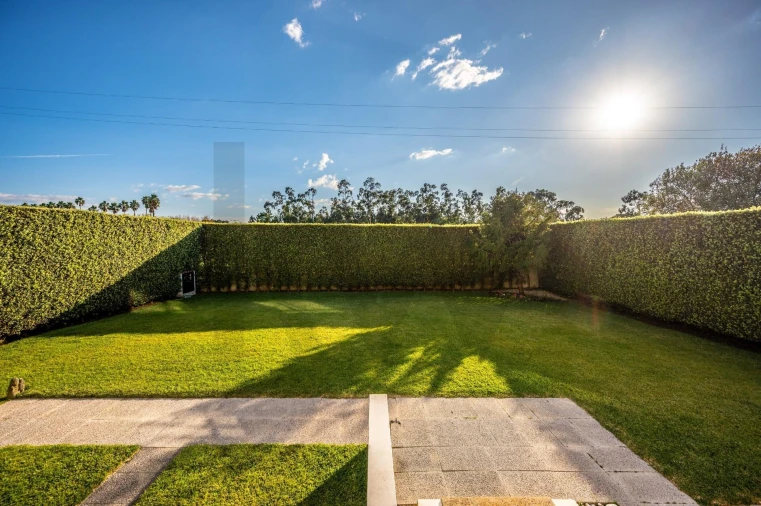 Moradia T4 para Venda em Arcozelo Foto 39