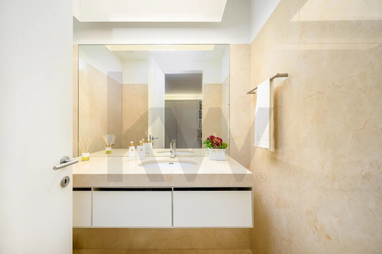 Moradia T4 para Venda em Arcozelo Foto 18