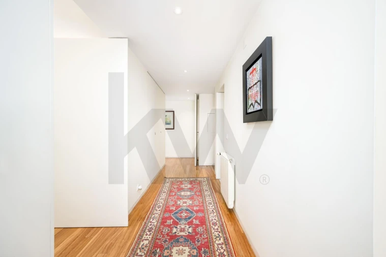 Moradia T4 para Venda em Arcozelo Foto 27