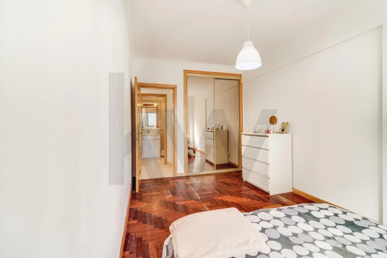 Apartamento T2 para Venda em Queluz e Belas Foto 8