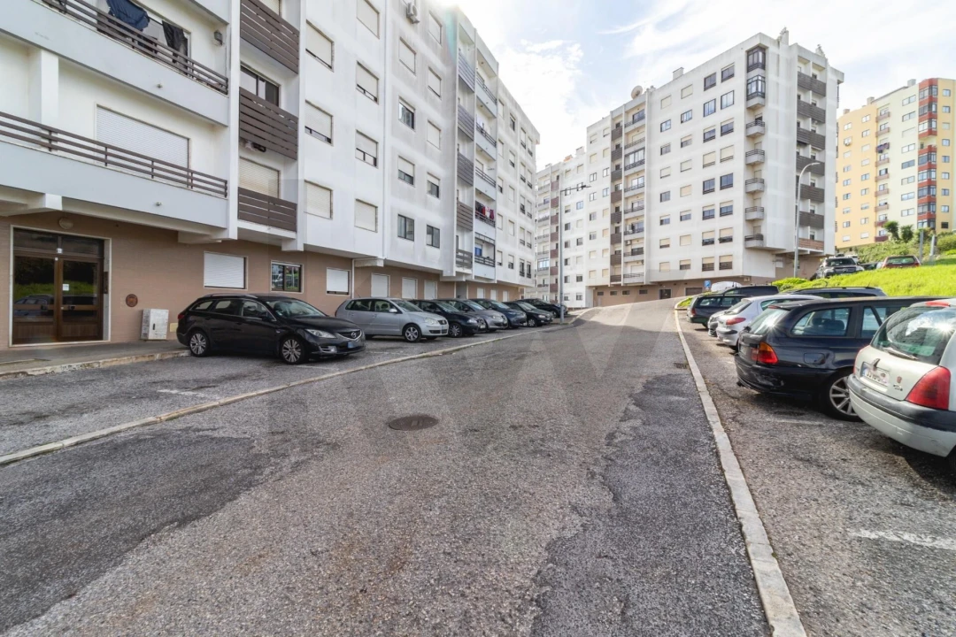 Apartamento T2 para Venda em Queluz e Belas Foto 16