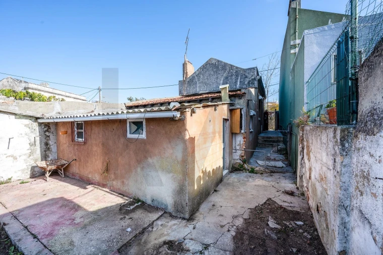 Moradia T4 para Venda em Marvila Foto 4