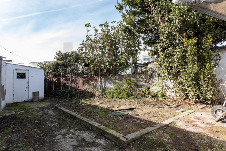 Moradia T4 para Venda em Marvila Foto 7