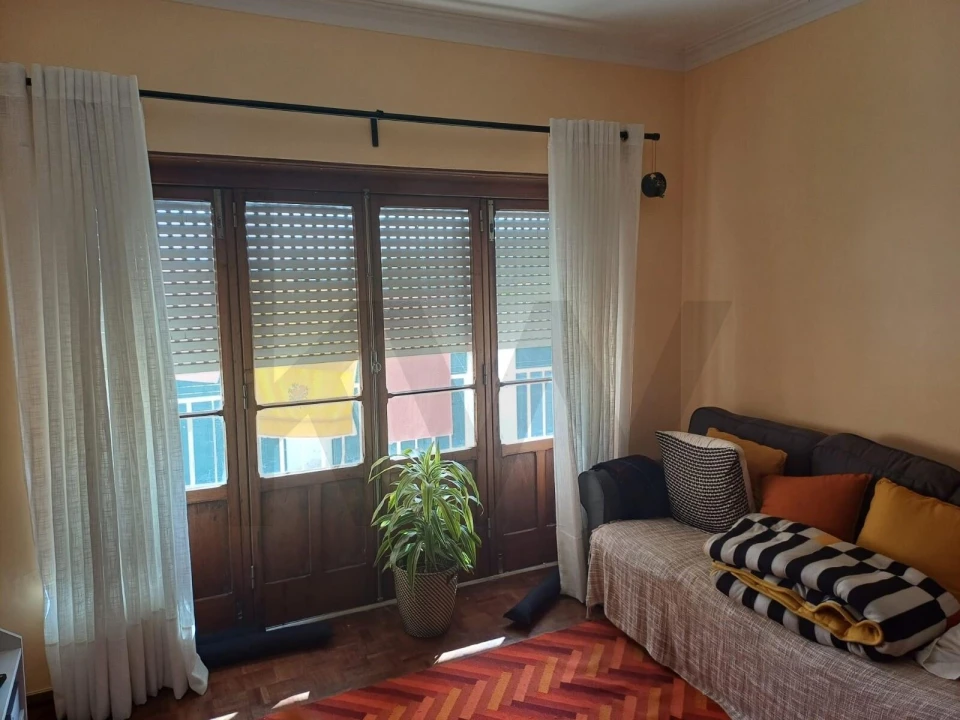 Apartamento T3 para Venda em Santo Antão e São Julião do Tojal Foto 3