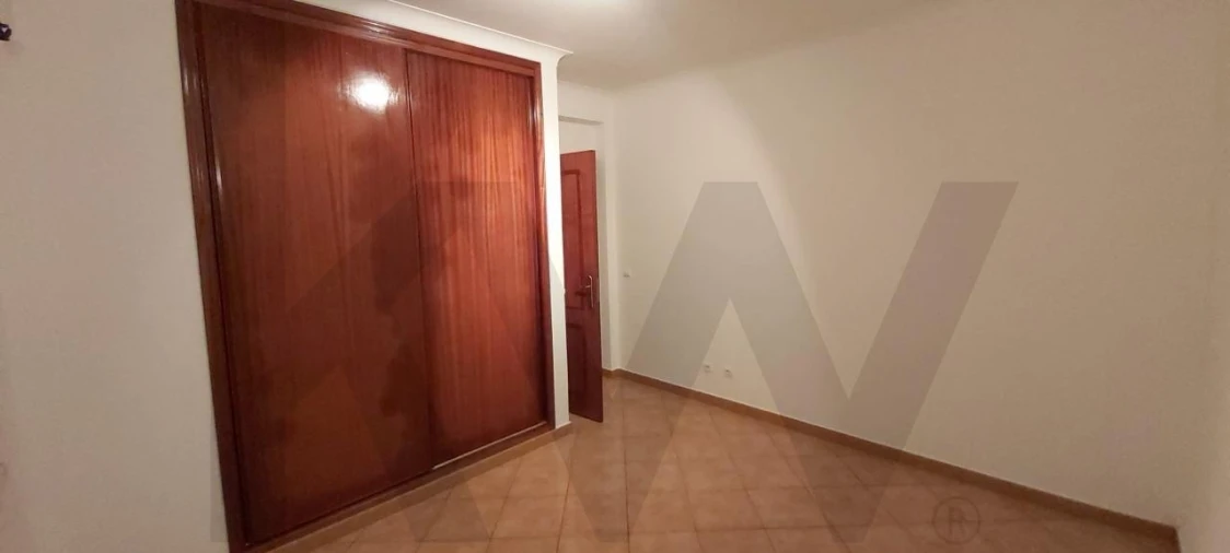 Moradia T3 para Venda em Vila de Sagres Foto 1