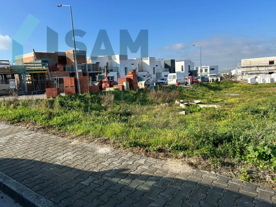 Terreno para Venda em Atouguia da Baleia Foto 1