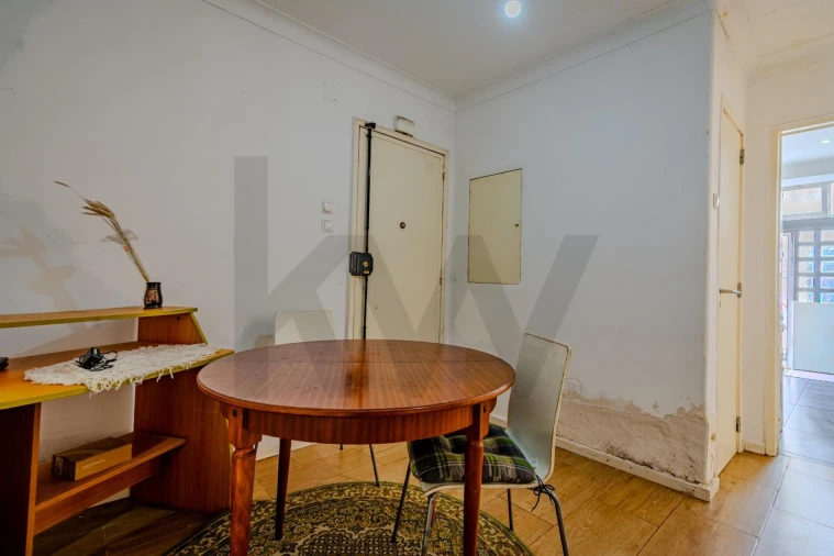 Apartamento T2 para Venda em Algueirão-Mem Martins Foto 9