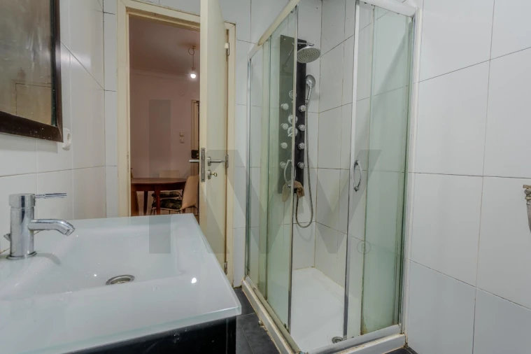 Apartamento T2 para Venda em Algueirão-Mem Martins Foto 4