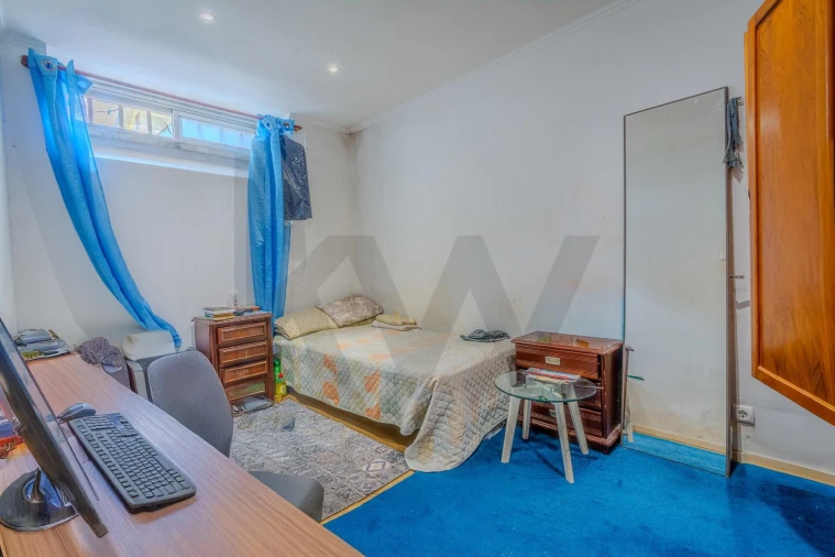 Apartamento T2 para Venda em Algueirão-Mem Martins Foto 1