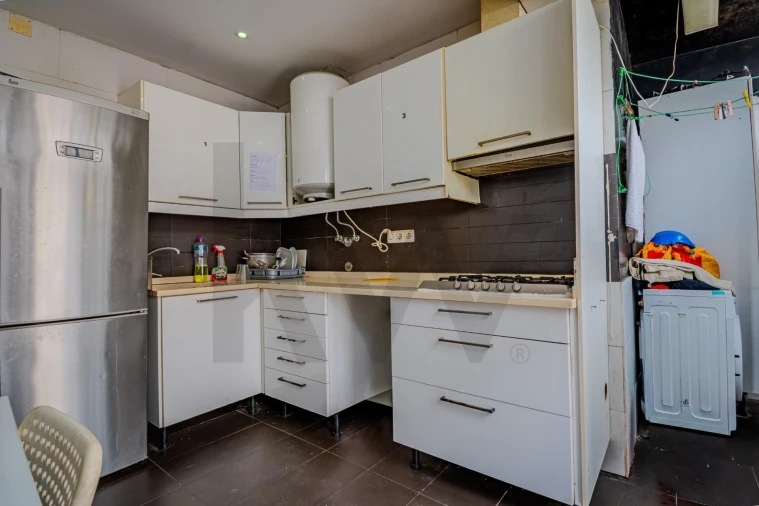 Apartamento T2 para Venda em Algueirão-Mem Martins Foto 10