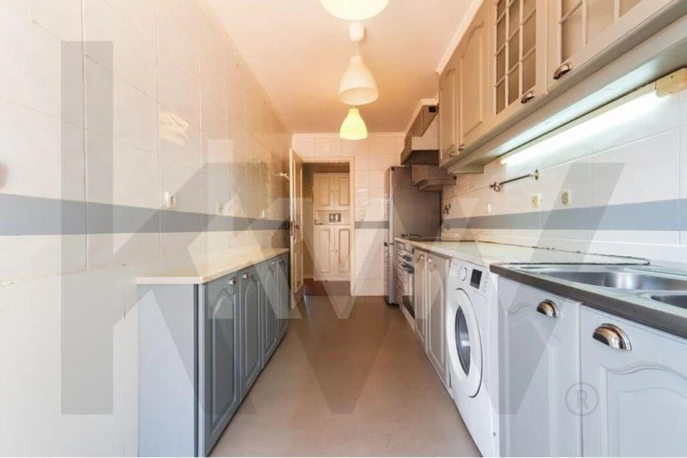 Apartamento T1 para Arrendamento em Carcavelos e Parede Foto 9