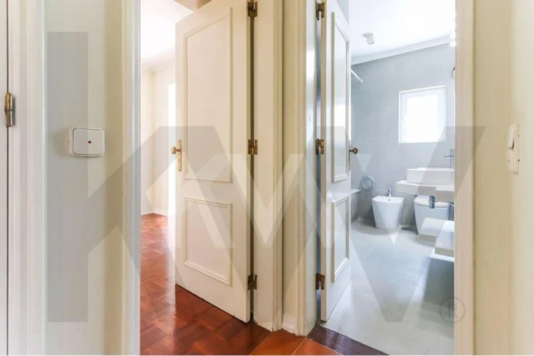 Apartamento T1 para Arrendamento em Carcavelos e Parede Foto 16