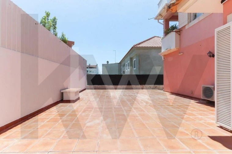 Apartamento T1 para Arrendamento em Carcavelos e Parede Foto 5