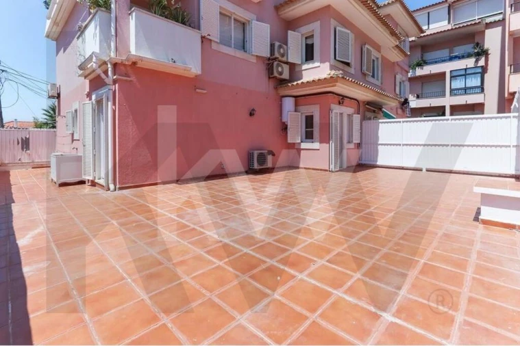 Apartamento T1 para Arrendamento em Carcavelos e Parede Foto 6